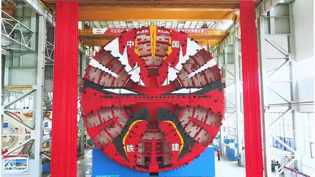 如何更换盾构机维修管路过滤器滤芯？