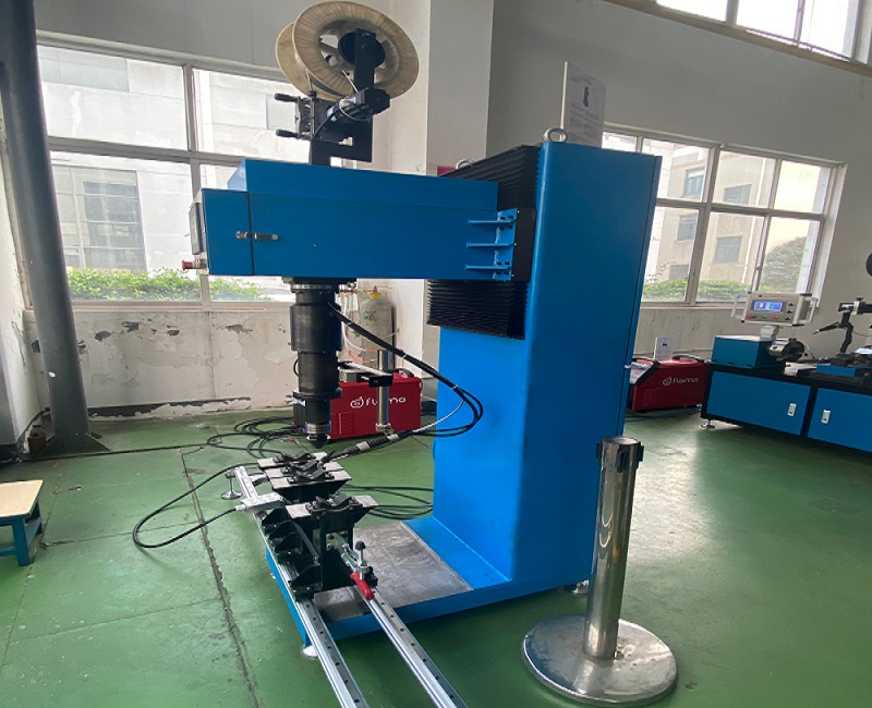 ZYX34型相贯线焊机发货!新年第一台机器发往上海