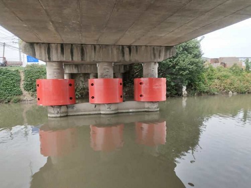 钢覆桥梁防撞设施