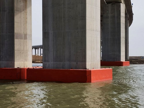 复合材料桥梁防撞设施