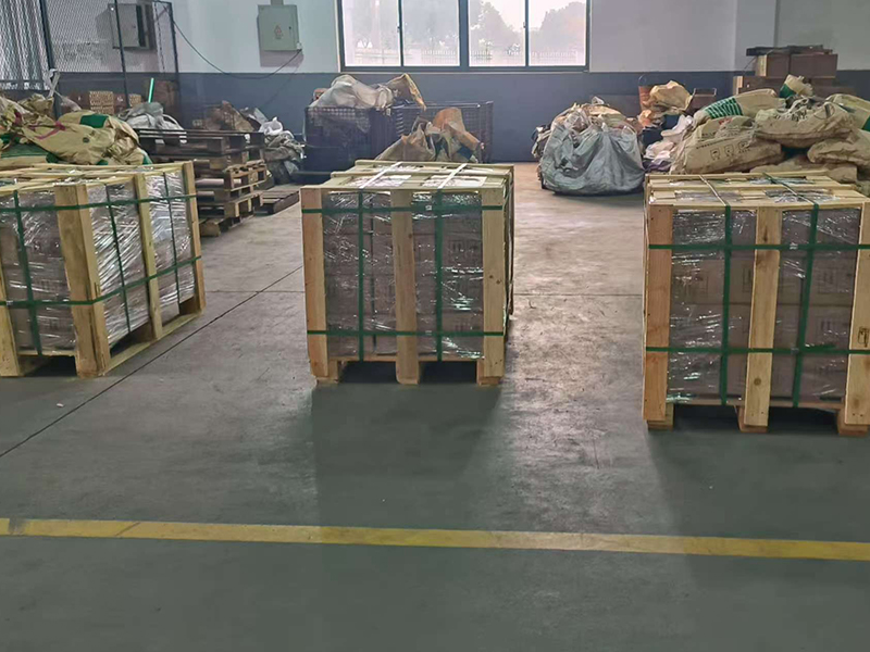 罩壳平面推力球轴承发货现场